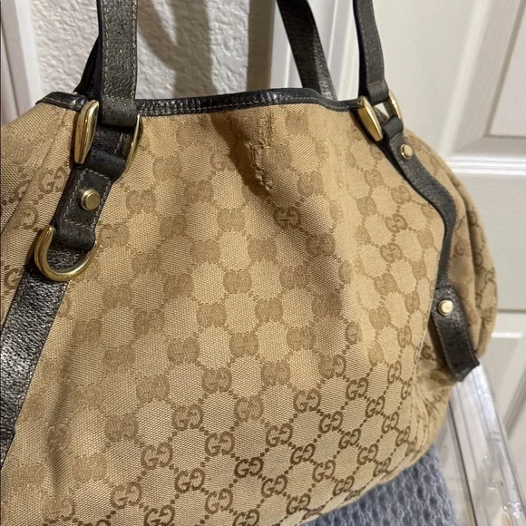 Gucci Beige and Dark Brown Shoulder Bag